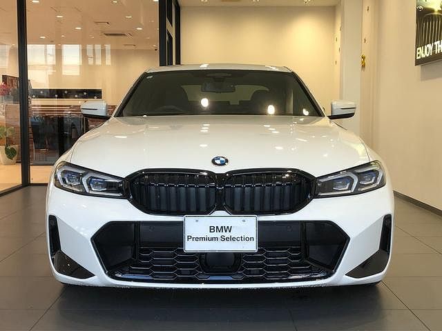 320d xDrive Berline RHD