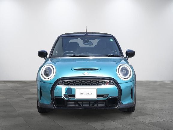 MINI Cooper S Convertible RHD