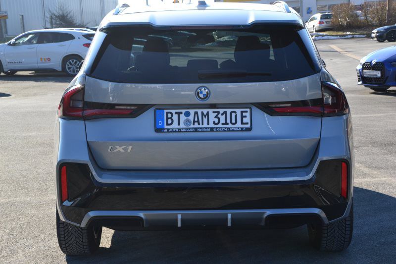 iX1 xDrive30