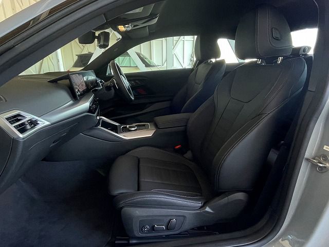 G42 220i Coupe