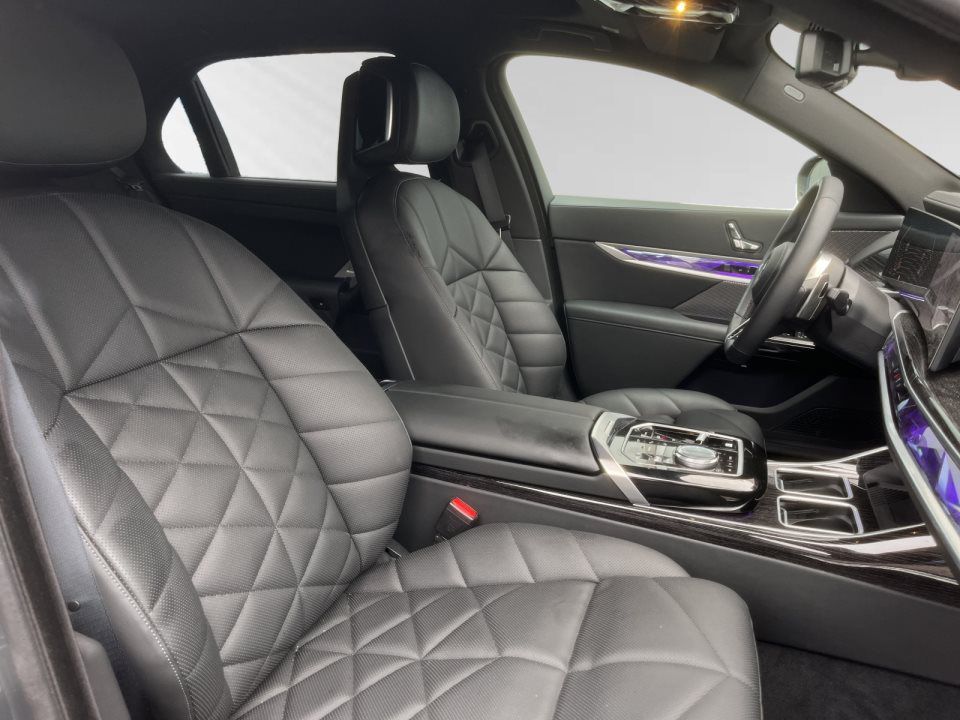 BMW 740