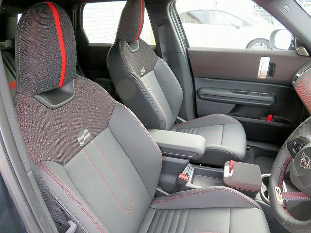 U25 MINI John Cooper Works Countryman ALL4