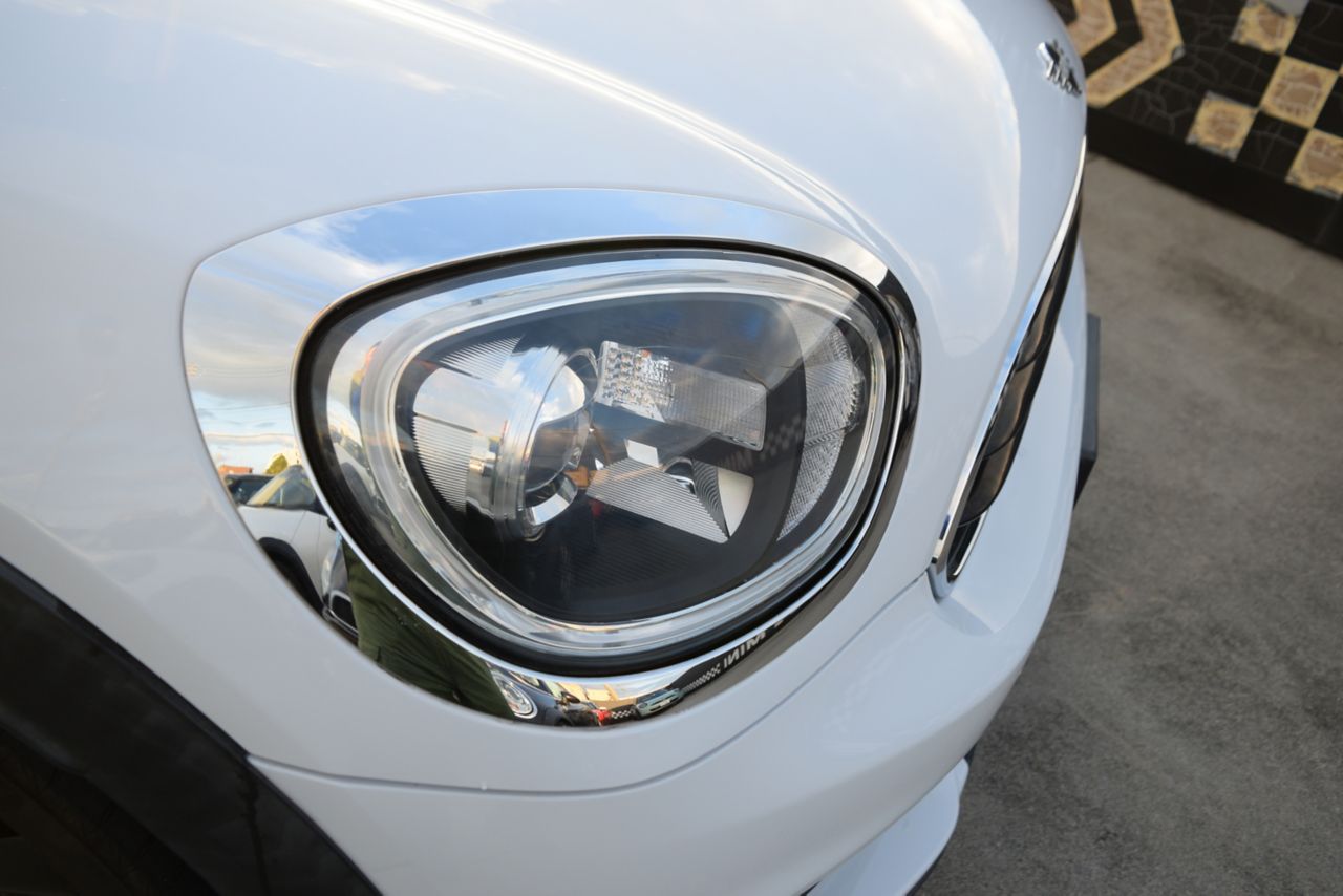 MINI CROSSOVER COOPER D