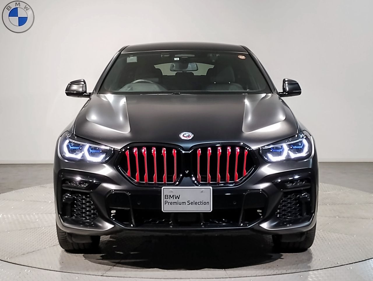 X* M50i RHD