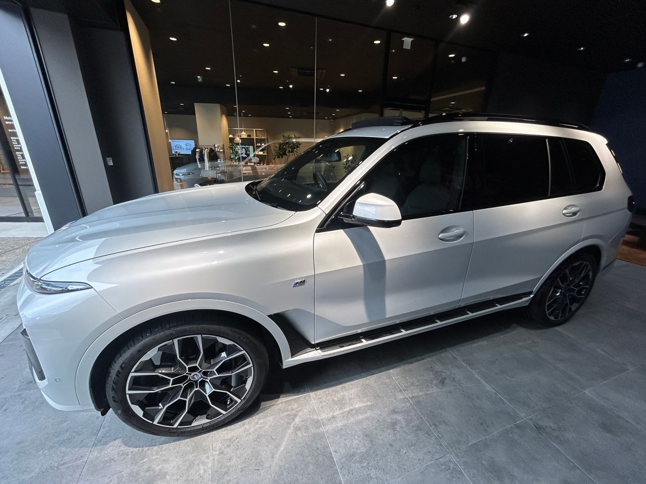 X7 xDrive40d RHD US