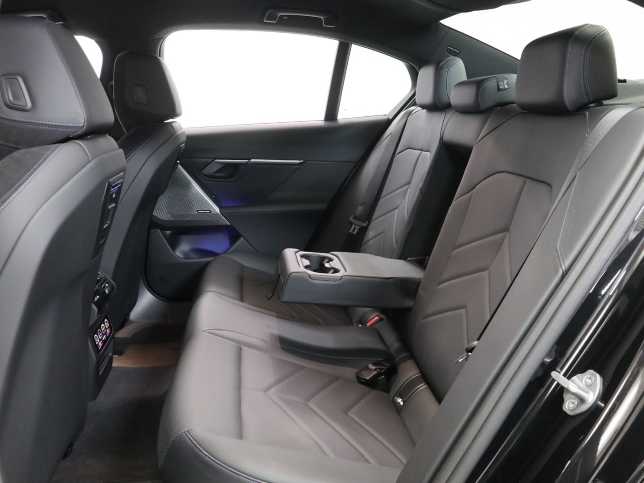 BMW i5 M60 xDrive Sedan RHD