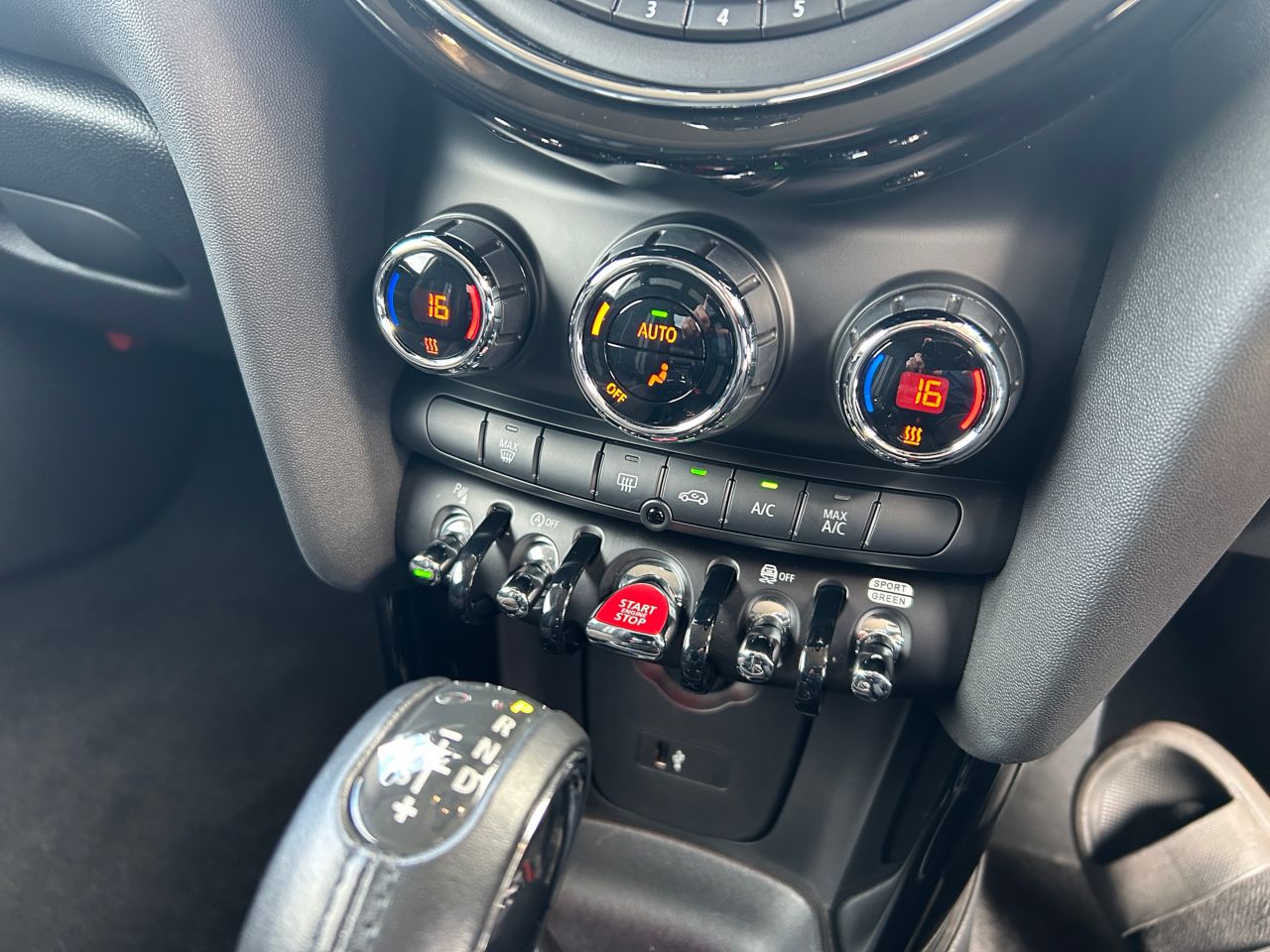 F56 COOPER S D(AT)