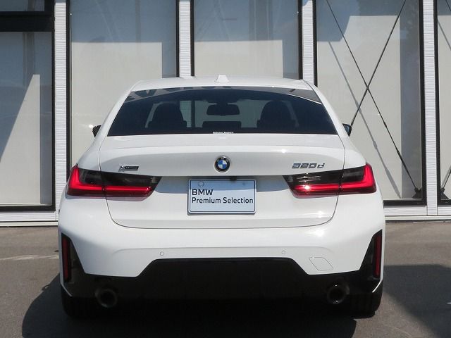 320d xDrive Berline RHD