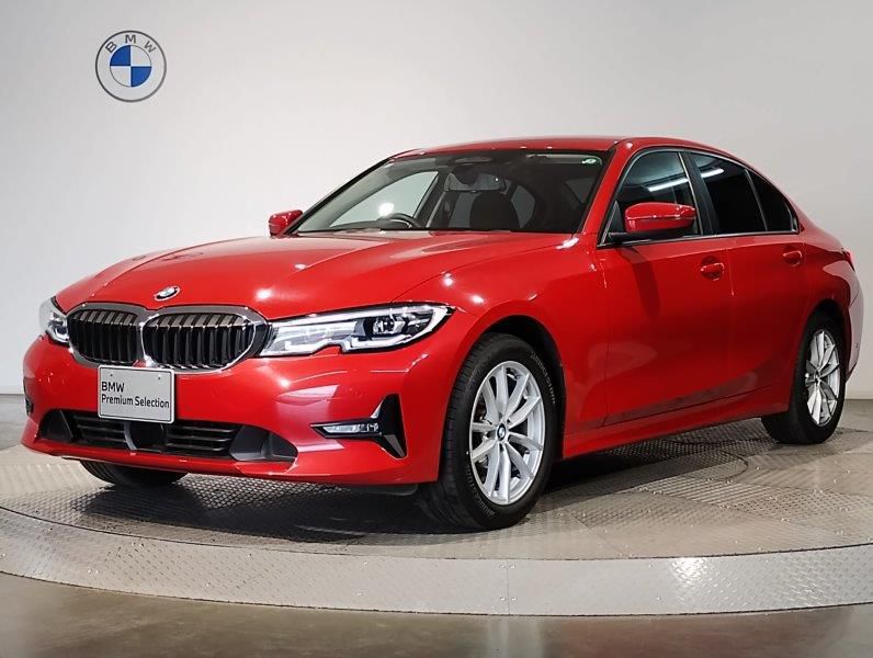 320i