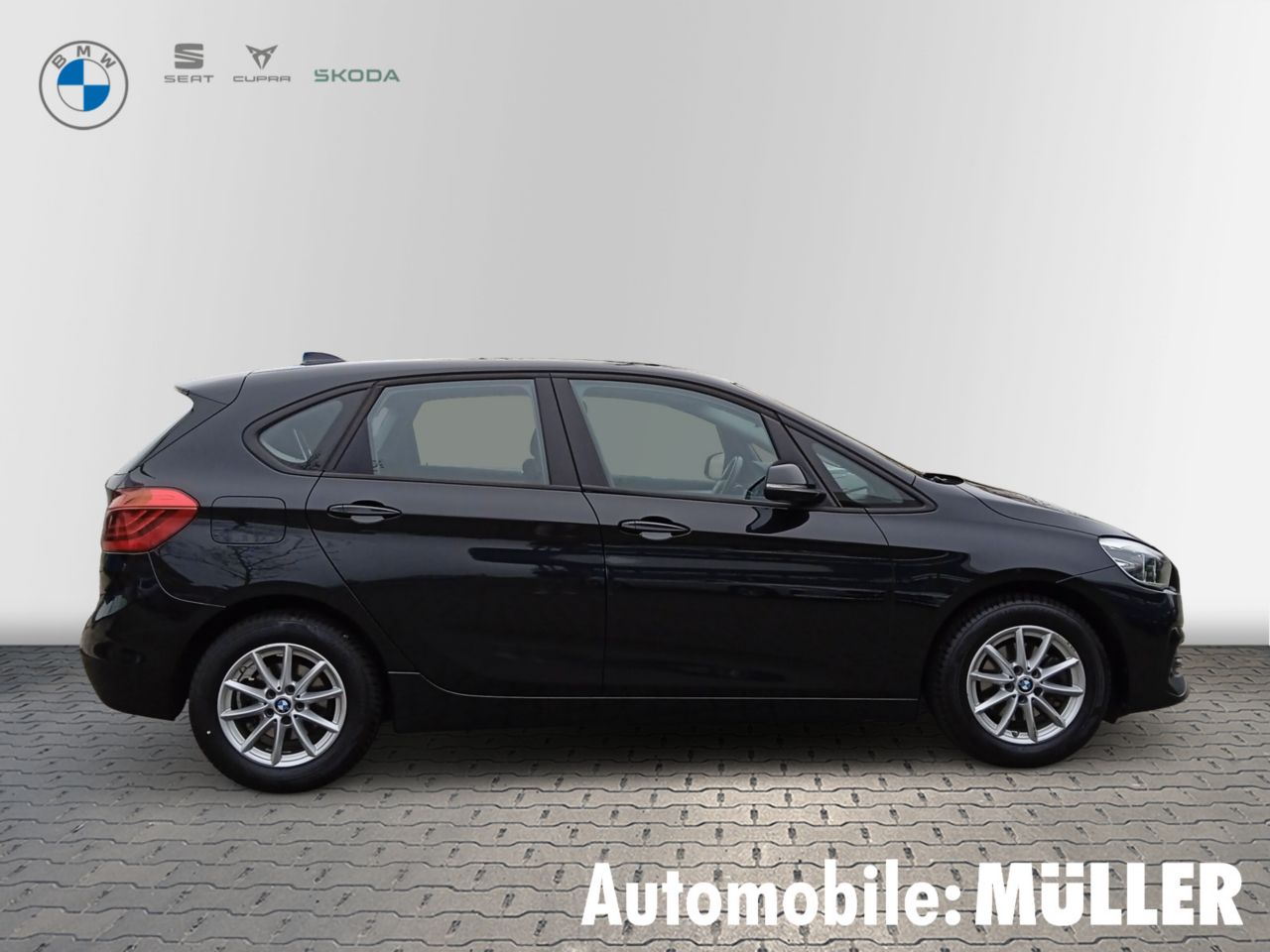 BMW 218