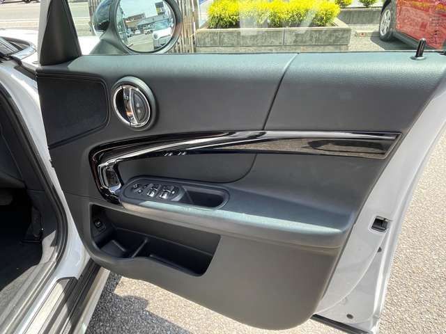 MINI CROSSOVER COOPER D