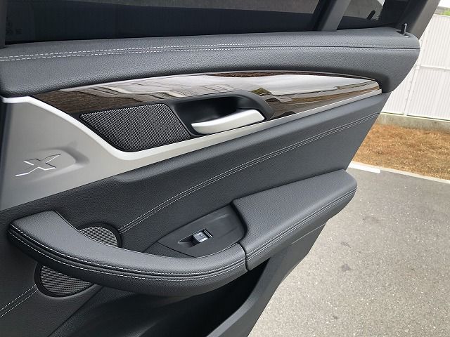 G01 X3 xDrive20d RHD ZA LCI