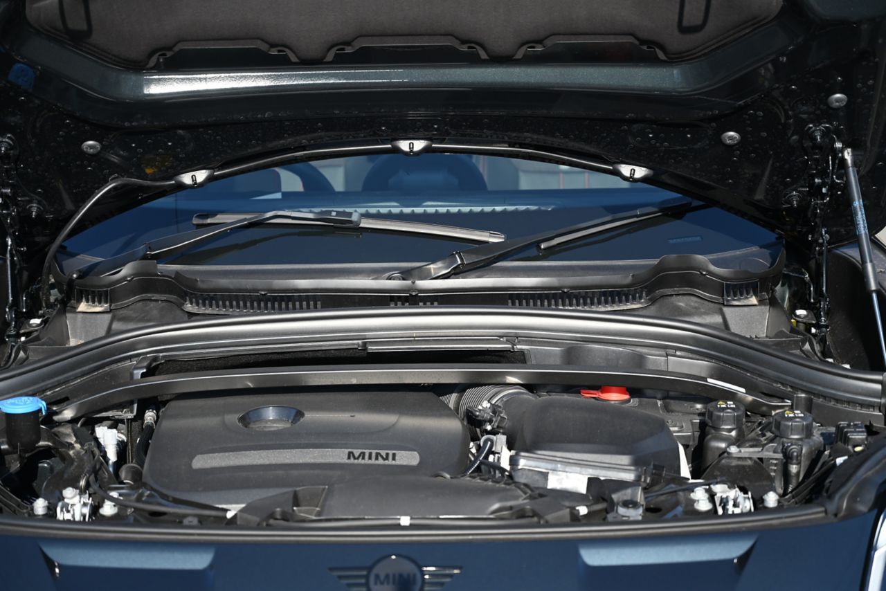 U25 MINI John Cooper Works Countryman ALL4