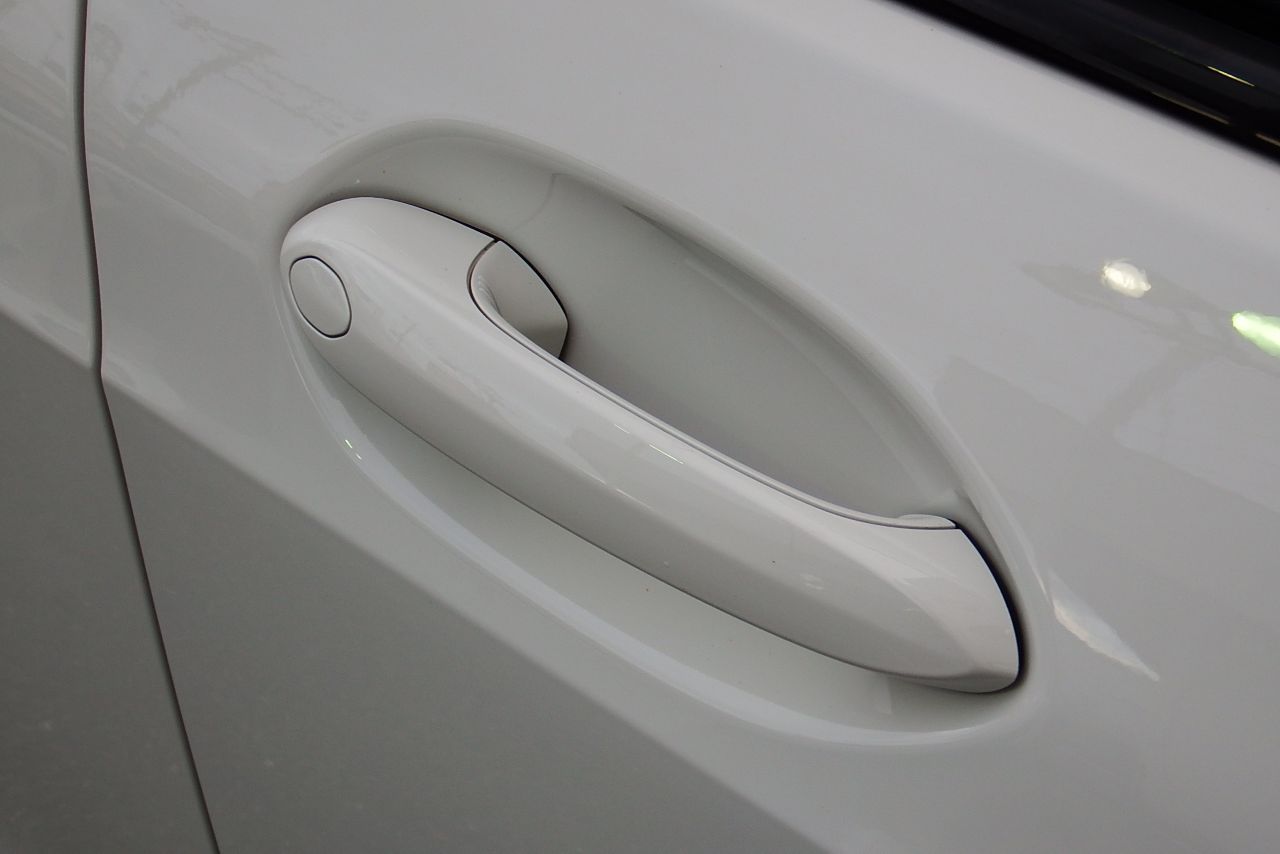 F40 118d Sports Hatch 5-door B47 2.0d