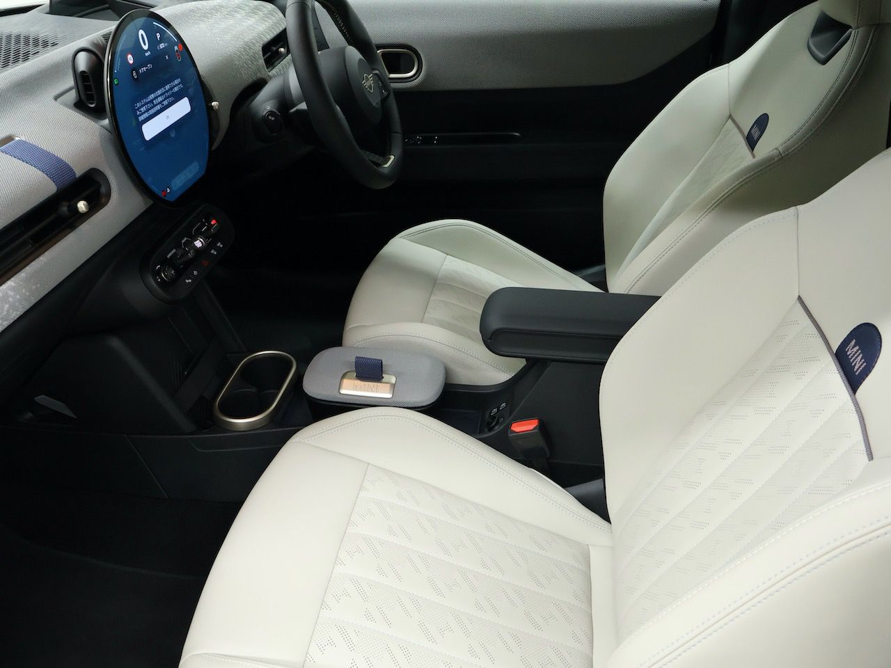 F66 MINI Cooper C 3Dr