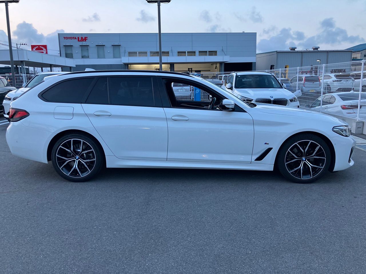 520d xDrive Touring RHD