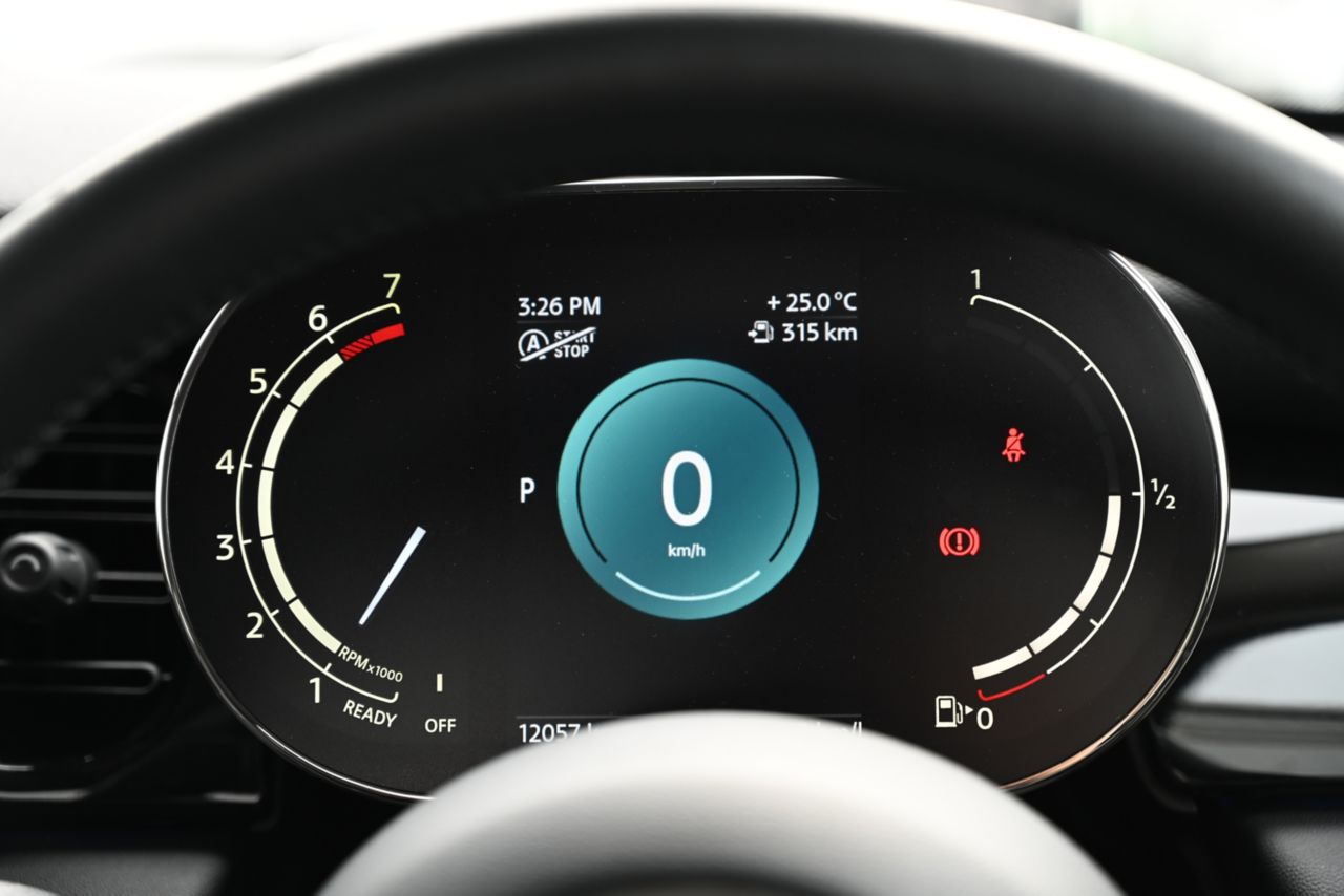 MINI Cooper F56 RHD