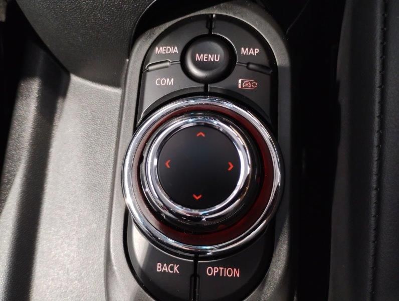 MINI Cooper F56 RHD