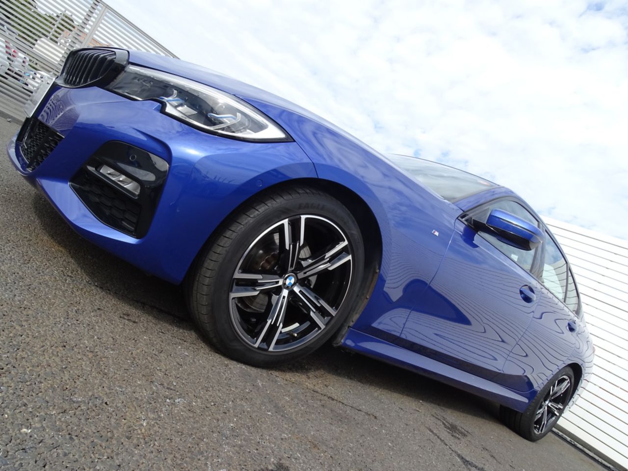 G20 320d xDrive RHD Saloon