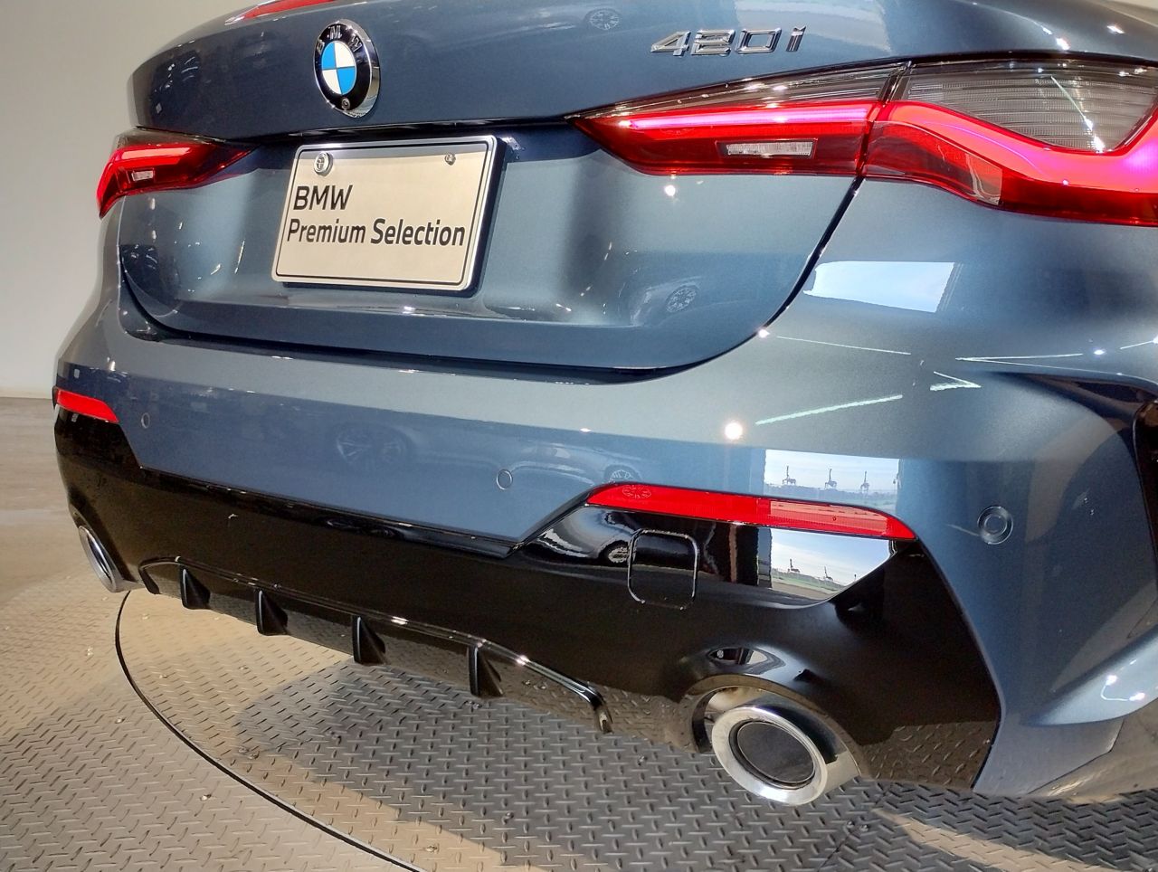 G** 4**i C********** B** 2**i RHD