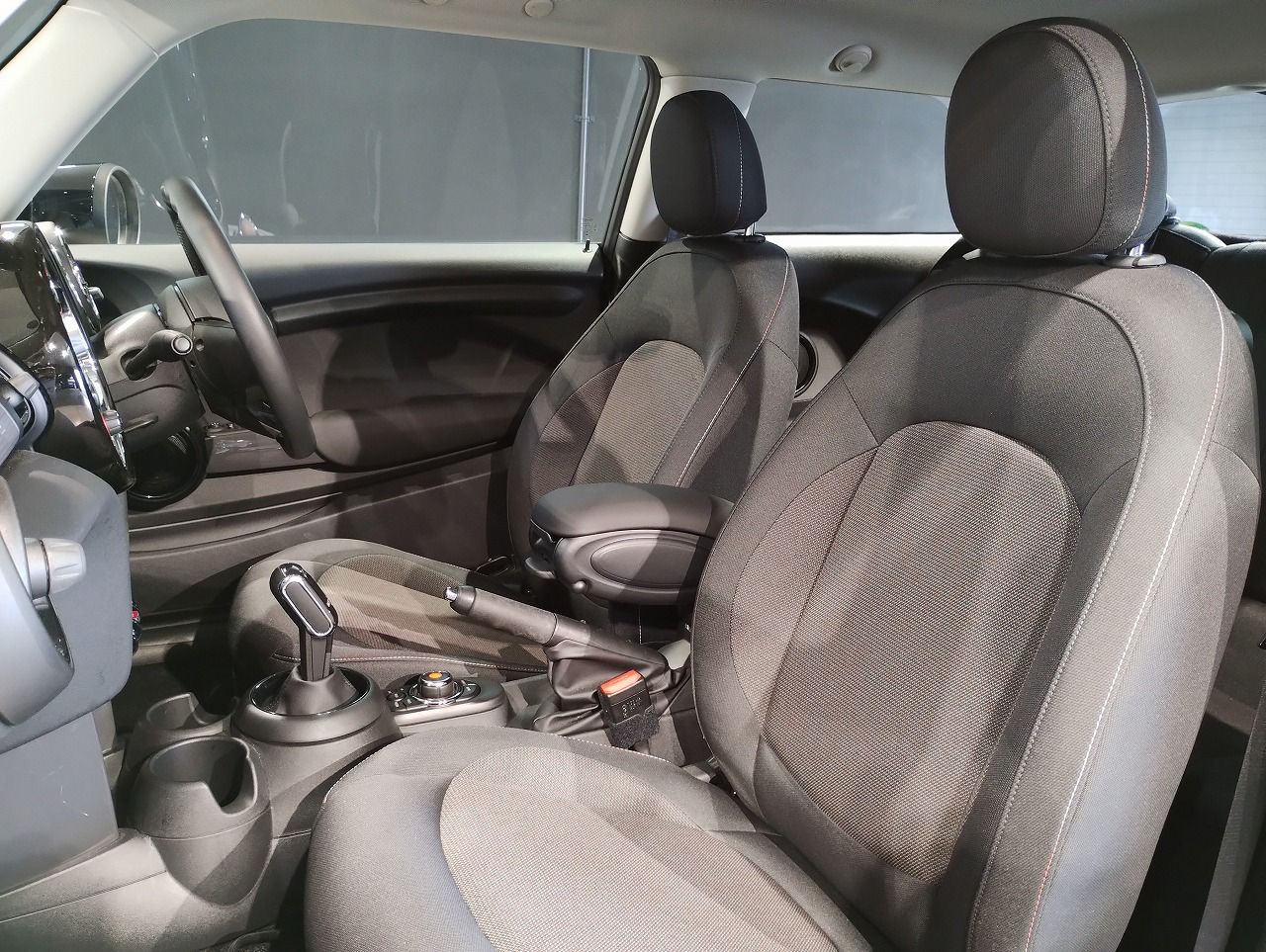 F56 MINI Cooper 3-Door Hatch LCI