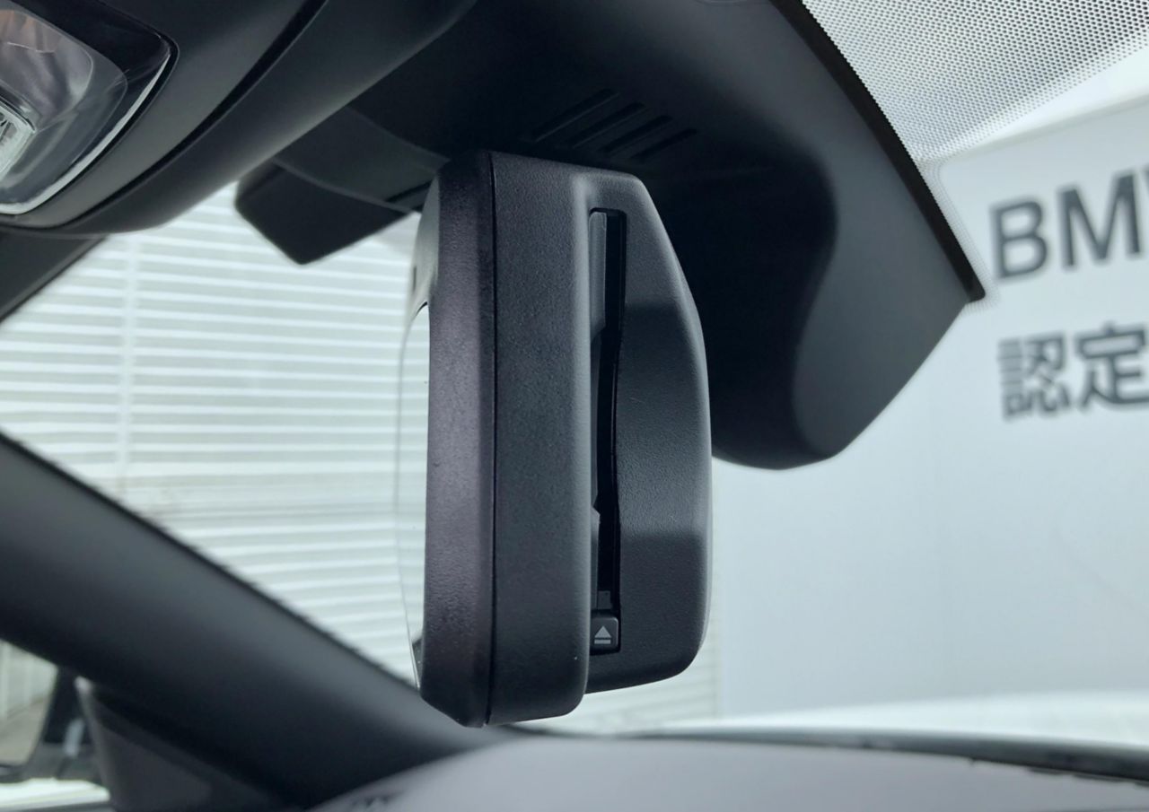 G29 z4 sDrive20i RHD