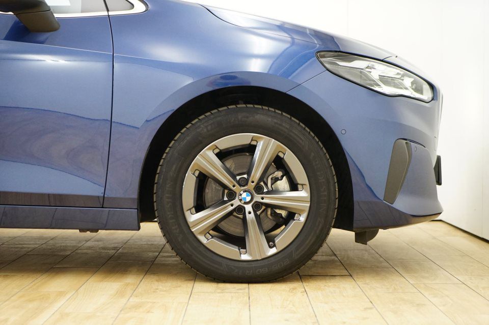 BMW 218