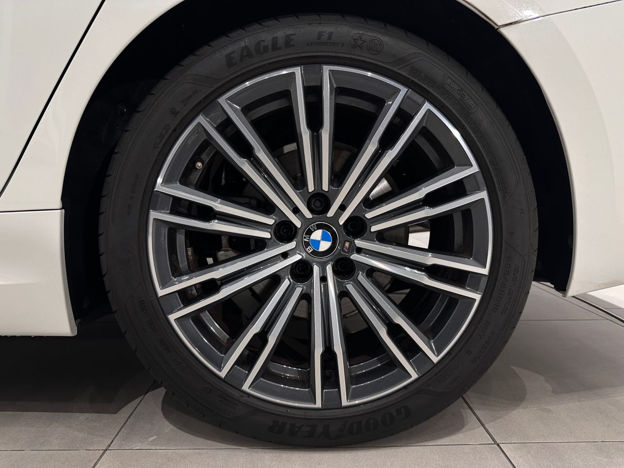 G20 320i Saloon RHD TU