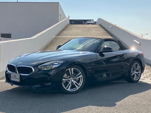 G29 z4 sDrive20i RHD