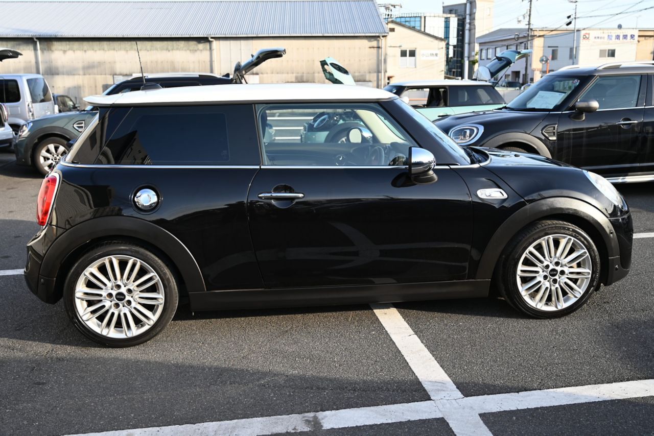 F56 MINI COOPER S