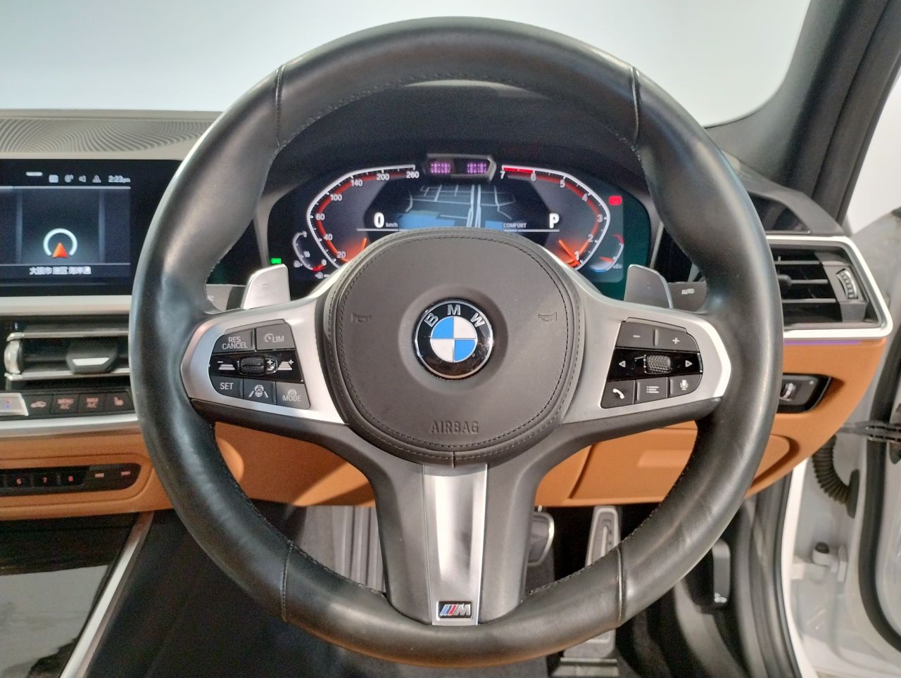 320i Sedan RHD