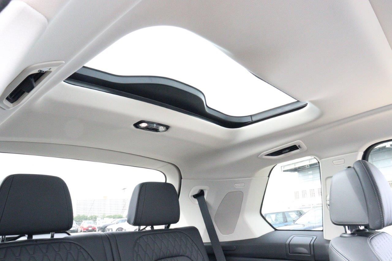 X7 xDrive40d RHD US
