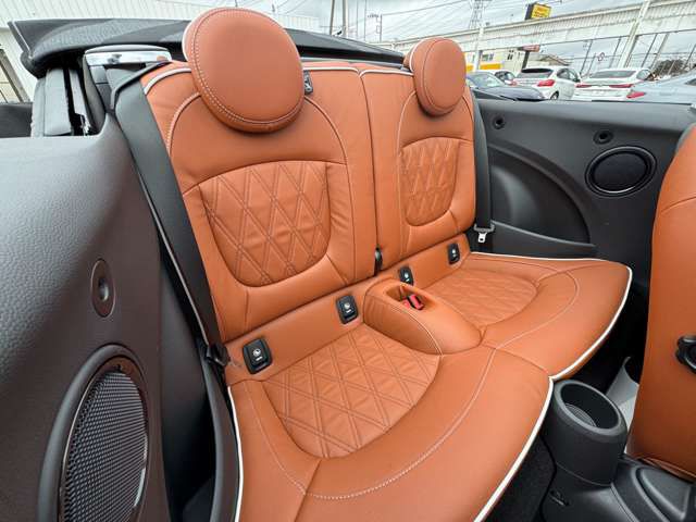 MINI Cooper S Convertible RHD