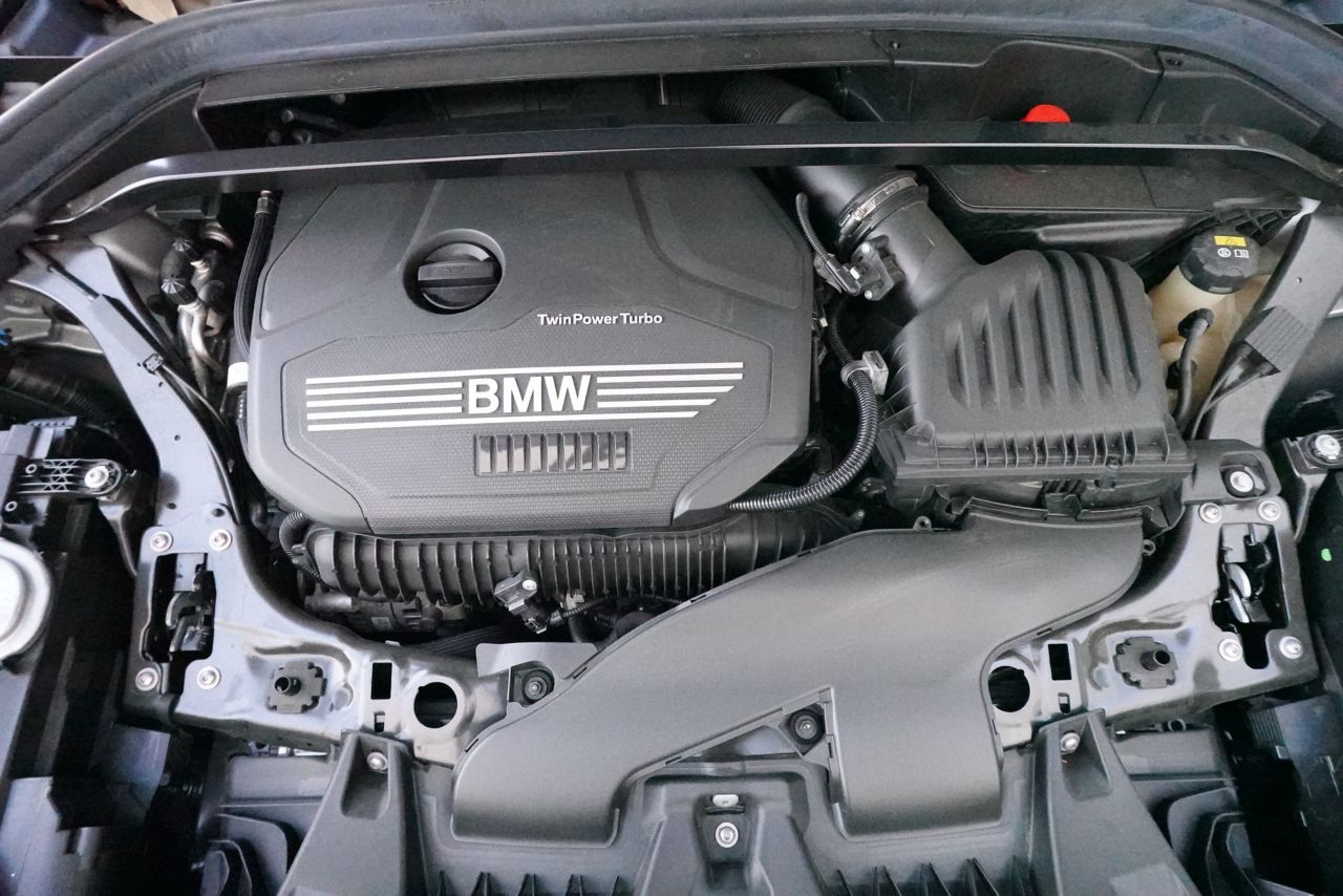 F48 X1 xDrive20i B48 2.0i LCI