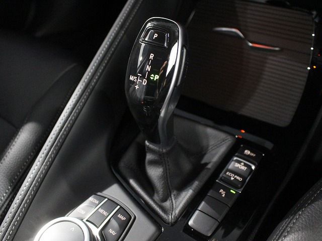 X1 sDrive18i RHD