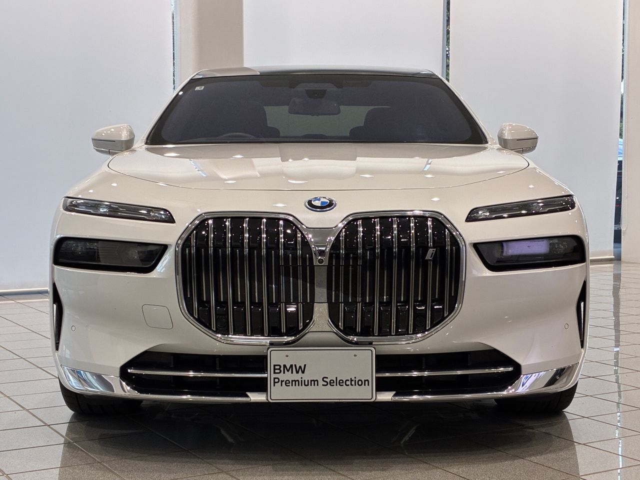 i7 xDrive60 Sedan RHD