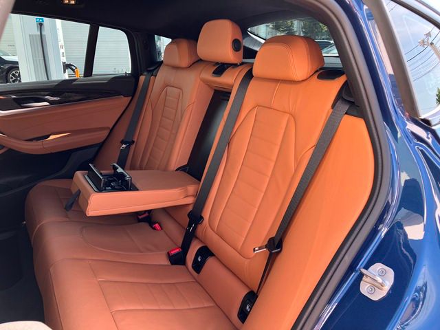 X4 M40i RHD
