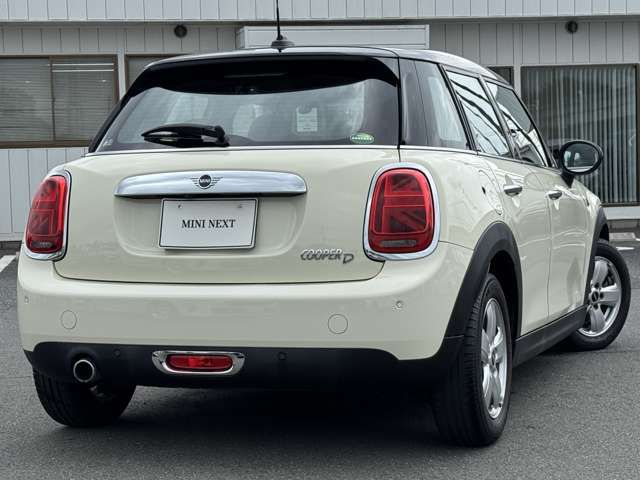 F55 COOPER D (AT)