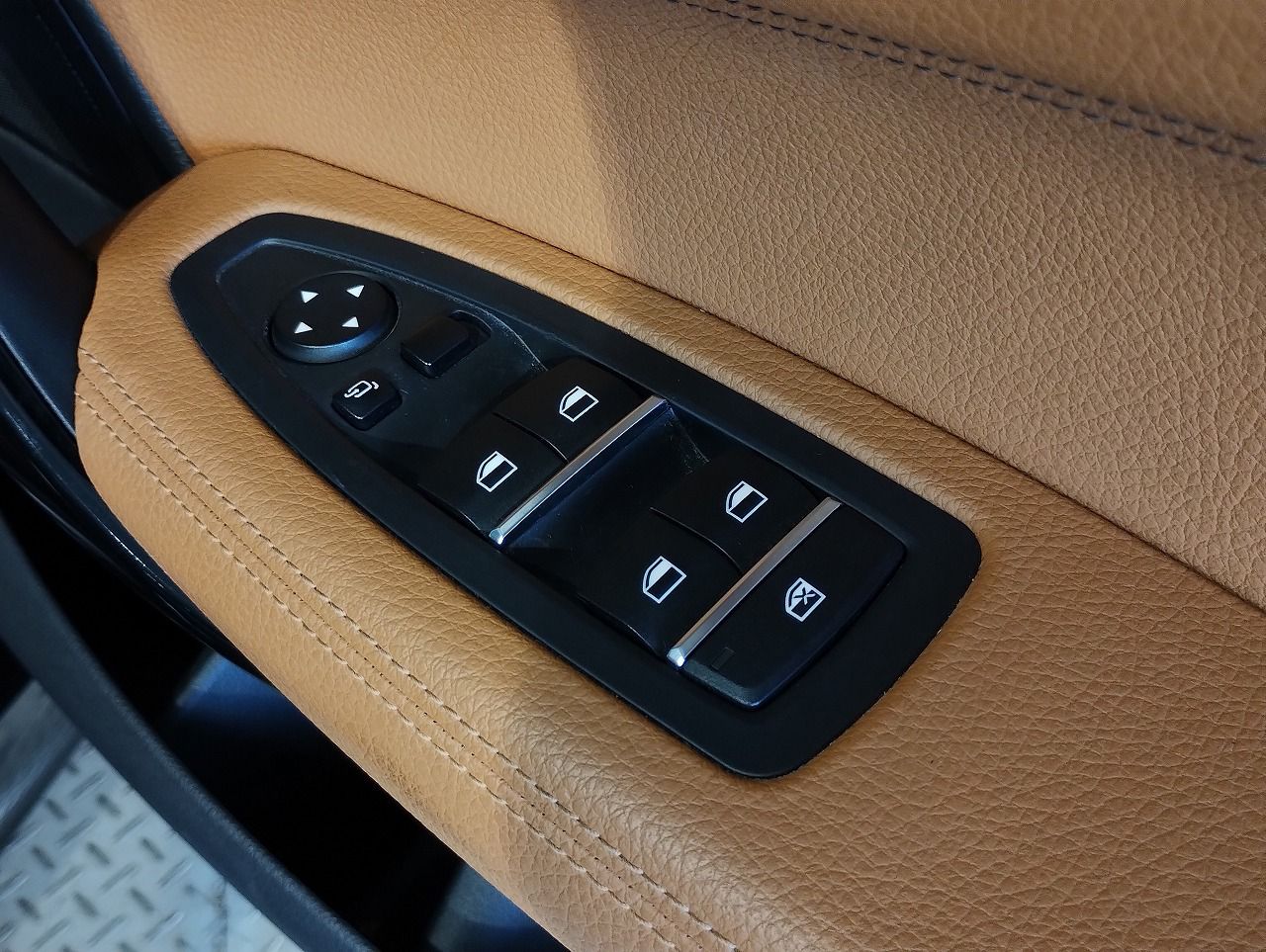 118D 5DOOR RHD