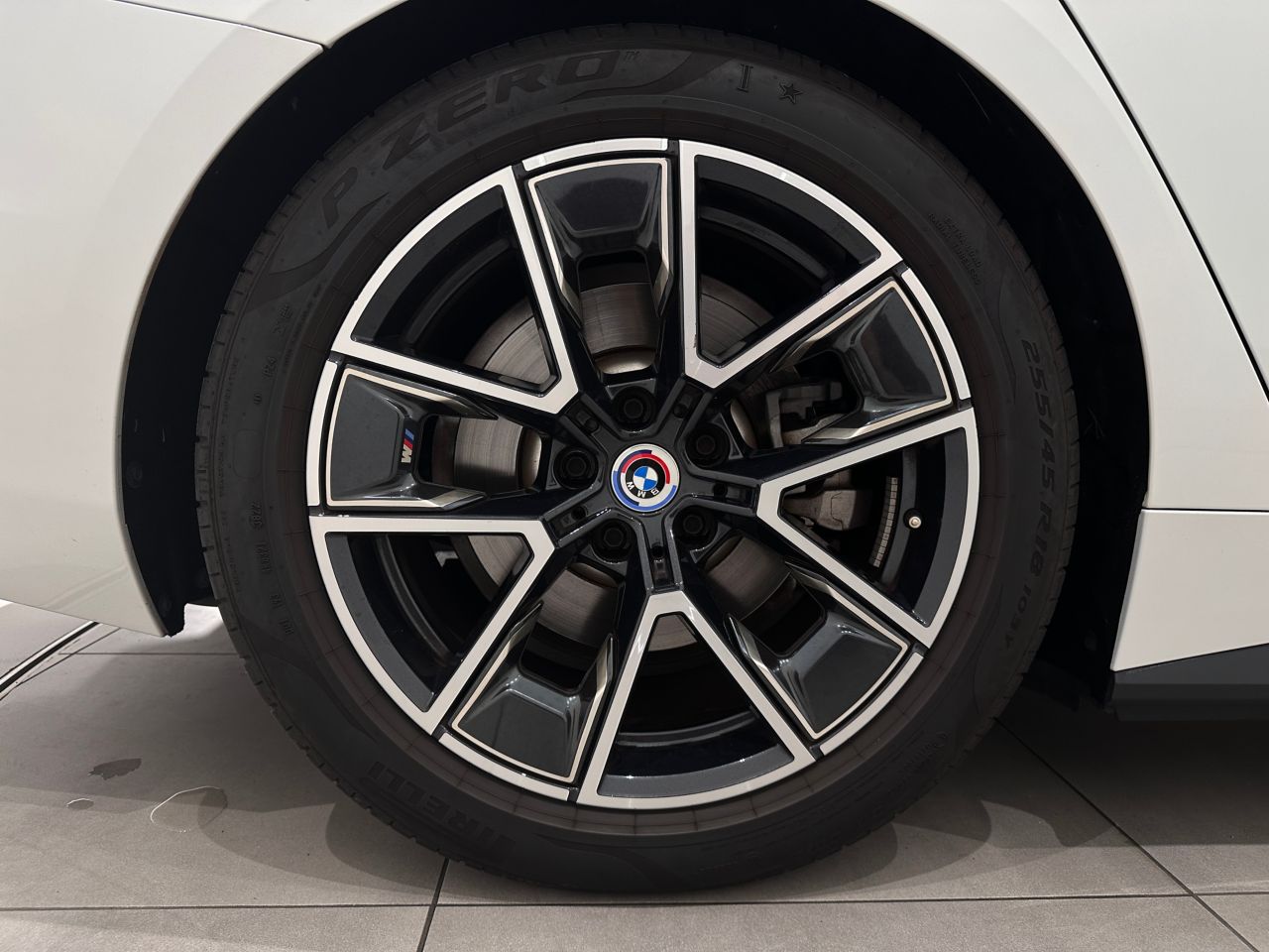 G26 i4 eDrive40 RHD