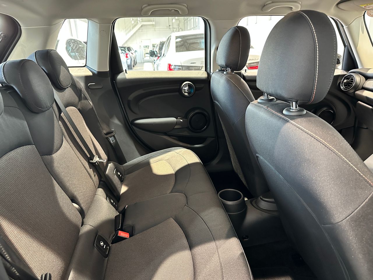 F55 MINI Cooper 5-Door Hatch LCI