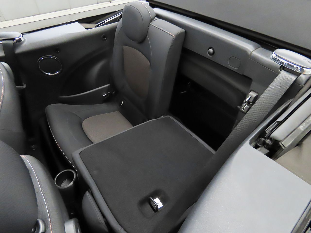 MINI CONVERTIBLE COOPER