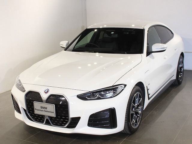 G26 i4 eDrive40 RHD