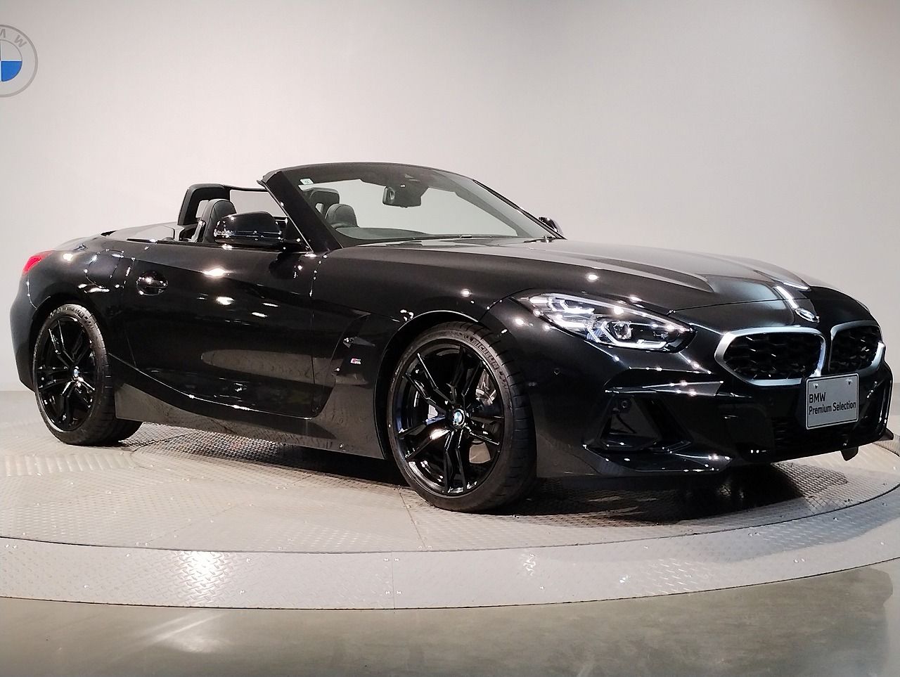 G29 z4 sDrive20i RHD