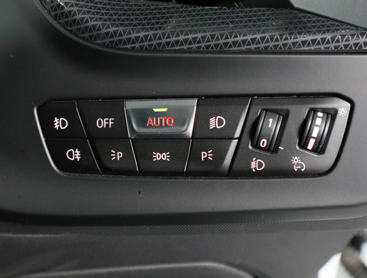 F40 118d Sports Hatch 5-door B47 2.0d