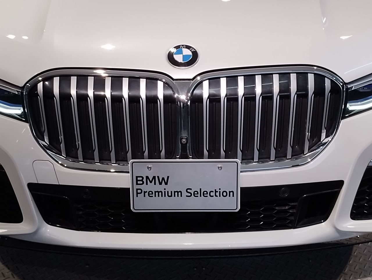 G11 740d xDrive Saloon RHD