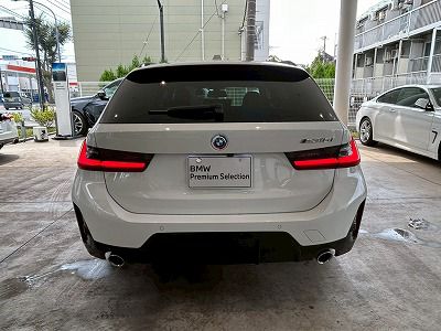 318i Touring RHD