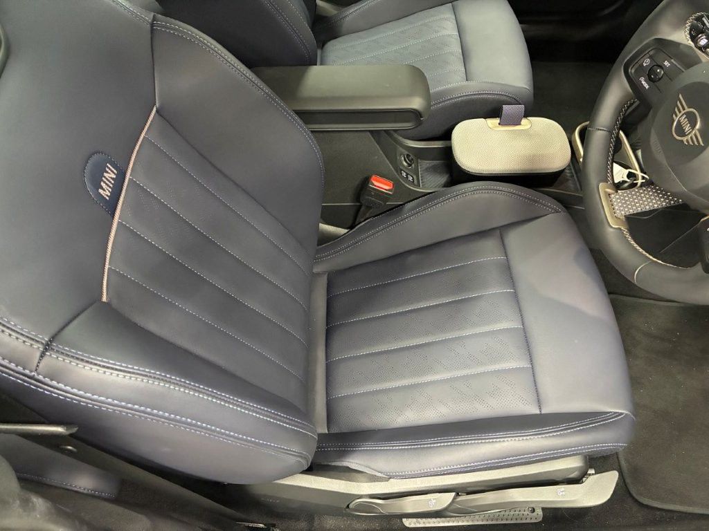 F66 MINI Cooper C 3Dr