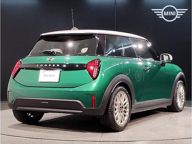 F66 MINI Cooper C 3Dr