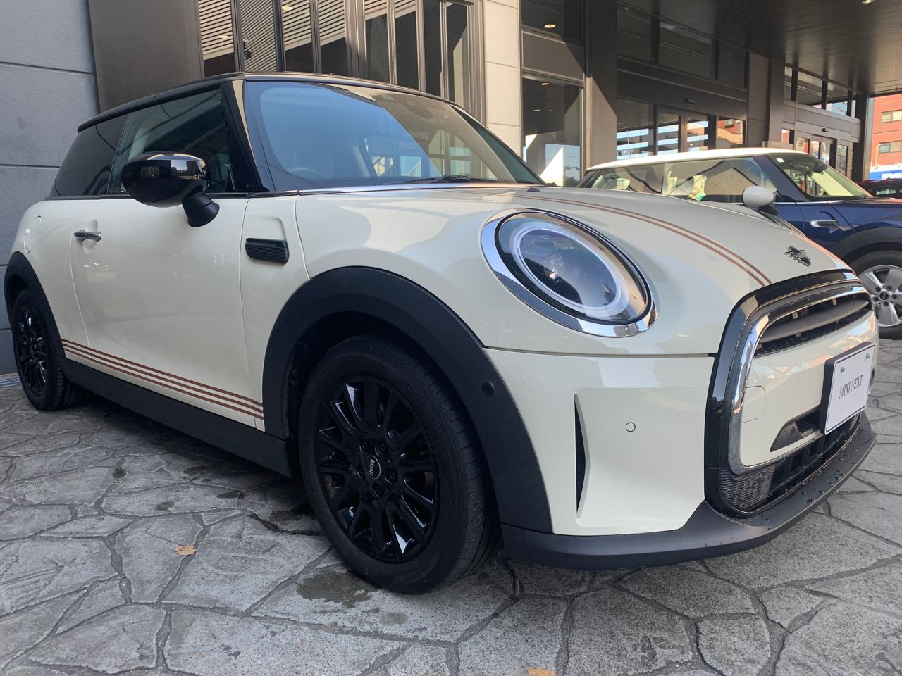MINI Cooper F56 RHD